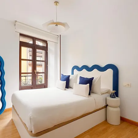 Duplex Casco Historico-catedral Parking Incluido *